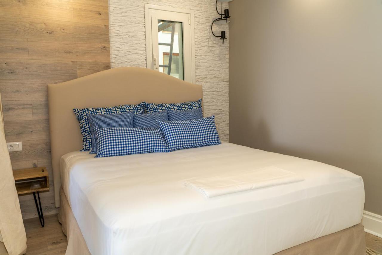 Limani Luxury Apartments Beachfront ساراندا المظهر الخارجي الصورة