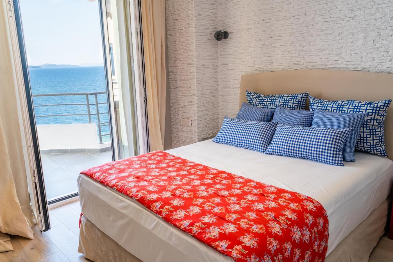 Limani Luxury Apartments Beachfront ساراندا المظهر الخارجي الصورة