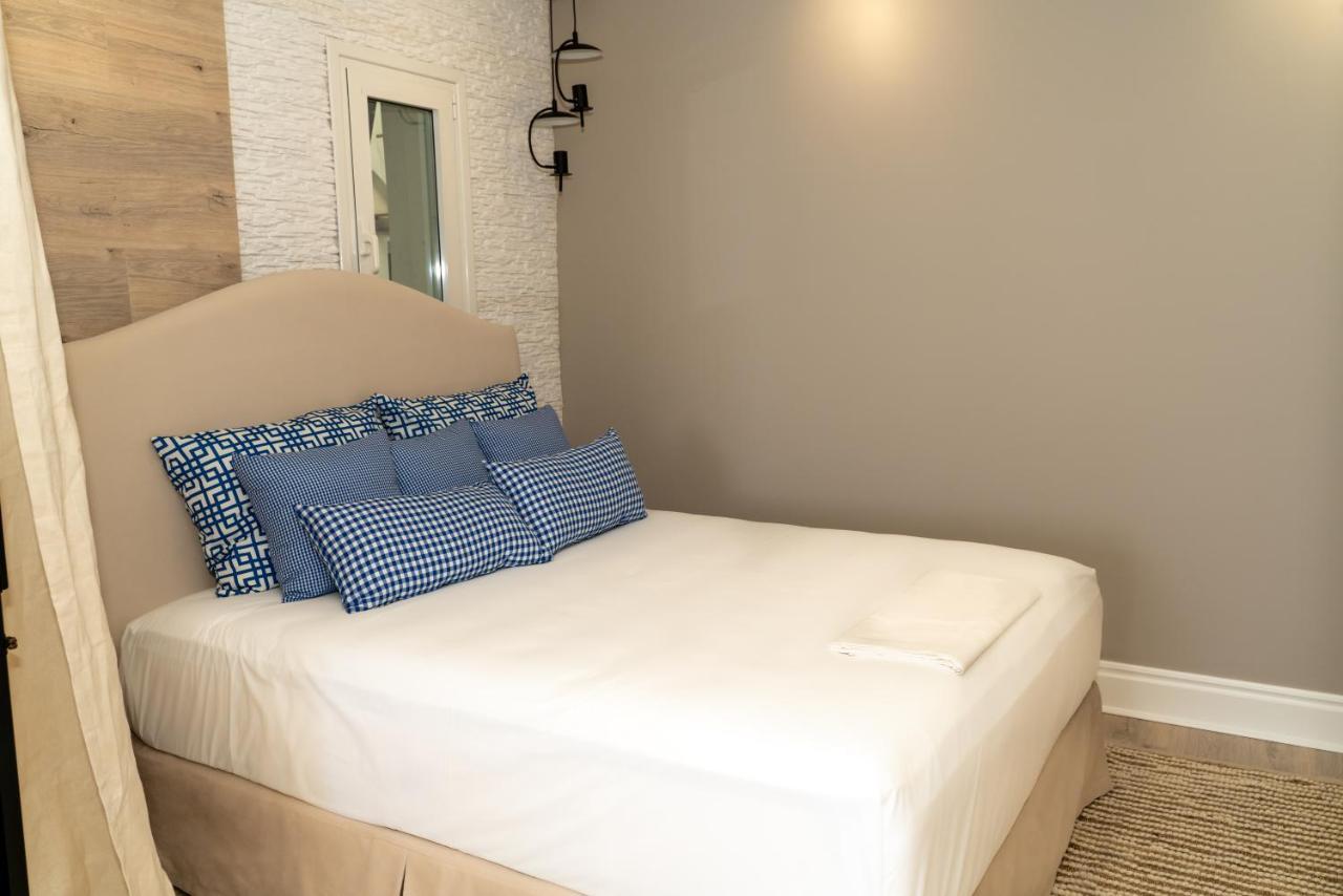 Limani Luxury Apartments Beachfront ساراندا المظهر الخارجي الصورة