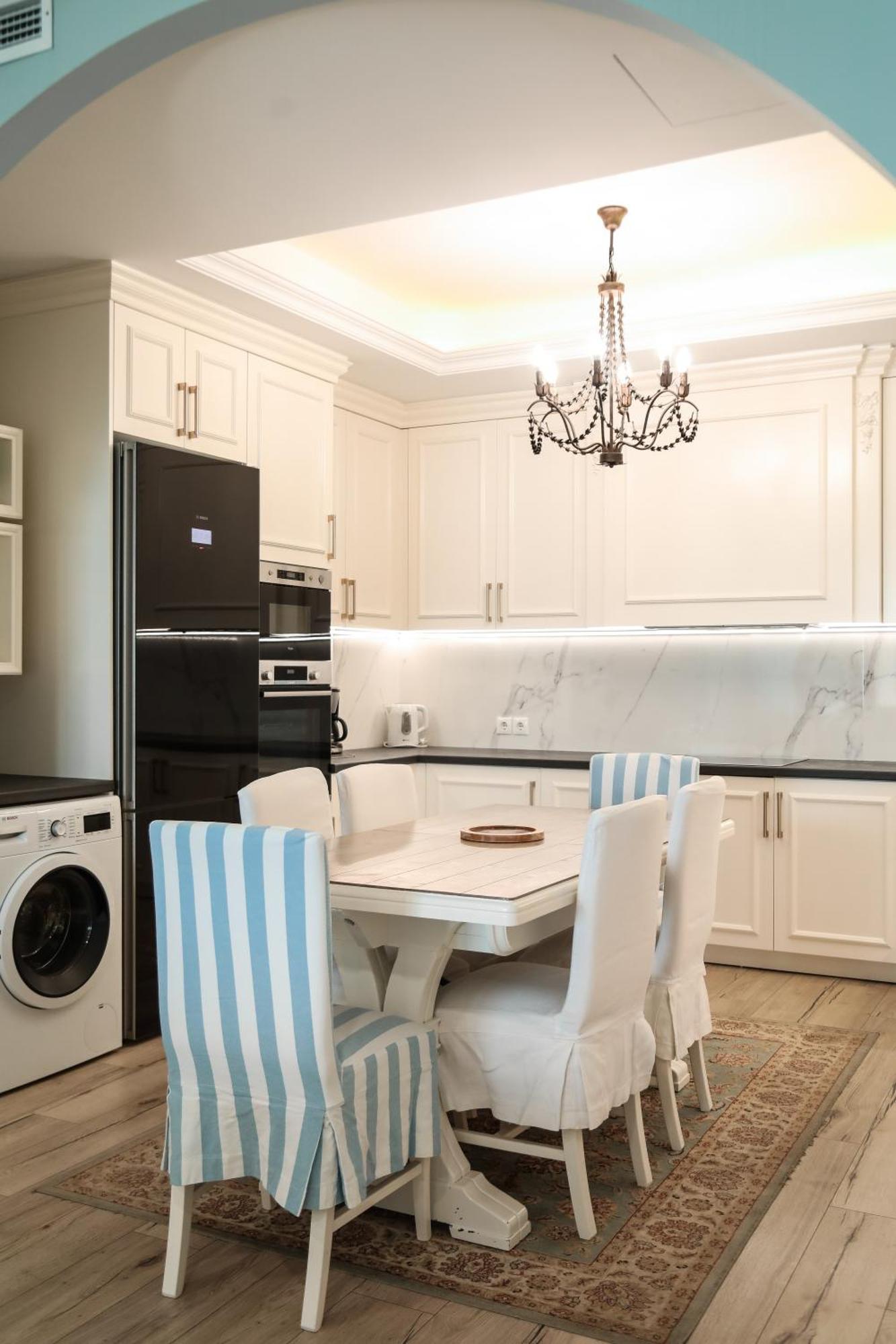 Limani Luxury Apartments Beachfront ساراندا المظهر الخارجي الصورة