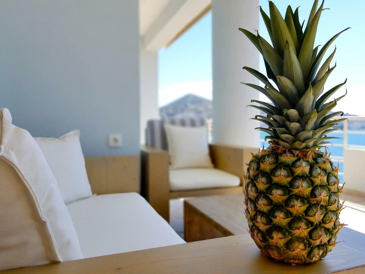 Limani Luxury Apartments Beachfront ساراندا المظهر الخارجي الصورة