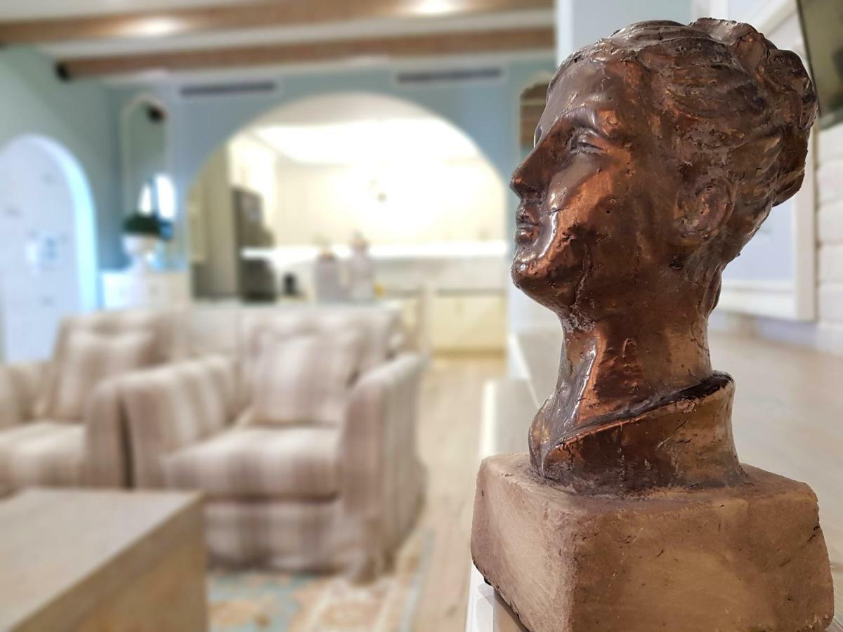 Limani Luxury Apartments Beachfront ساراندا المظهر الخارجي الصورة